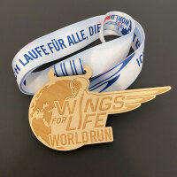 Kunden-Referenz: Holzmedaille "Wings for Life...