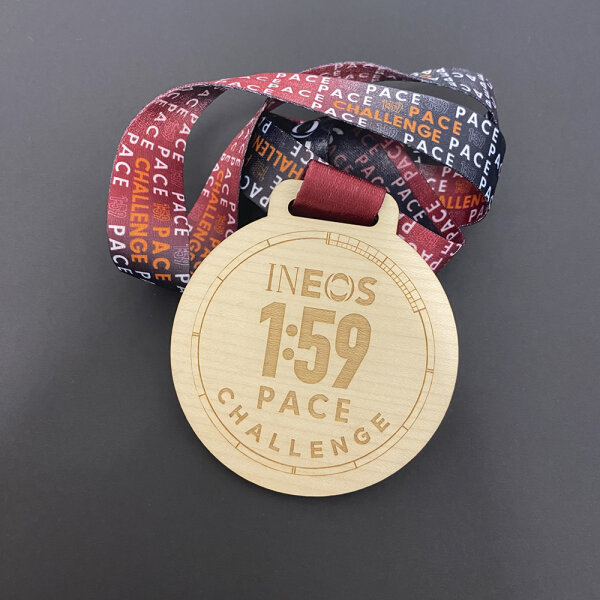 Kunden-Referenz: Holzmedaille "INEOS 1:59 Pace Challenge"