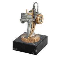 RESTPOSTEN: Traktor-Figur auf Sockel, 10 cm